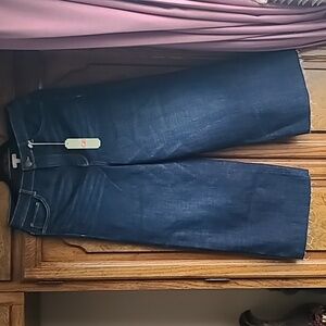 Cropped wide leg jeans